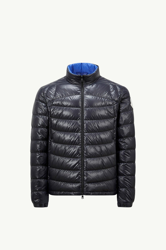 Galeso Hooded Curvy-Quilted Short Down Jacket