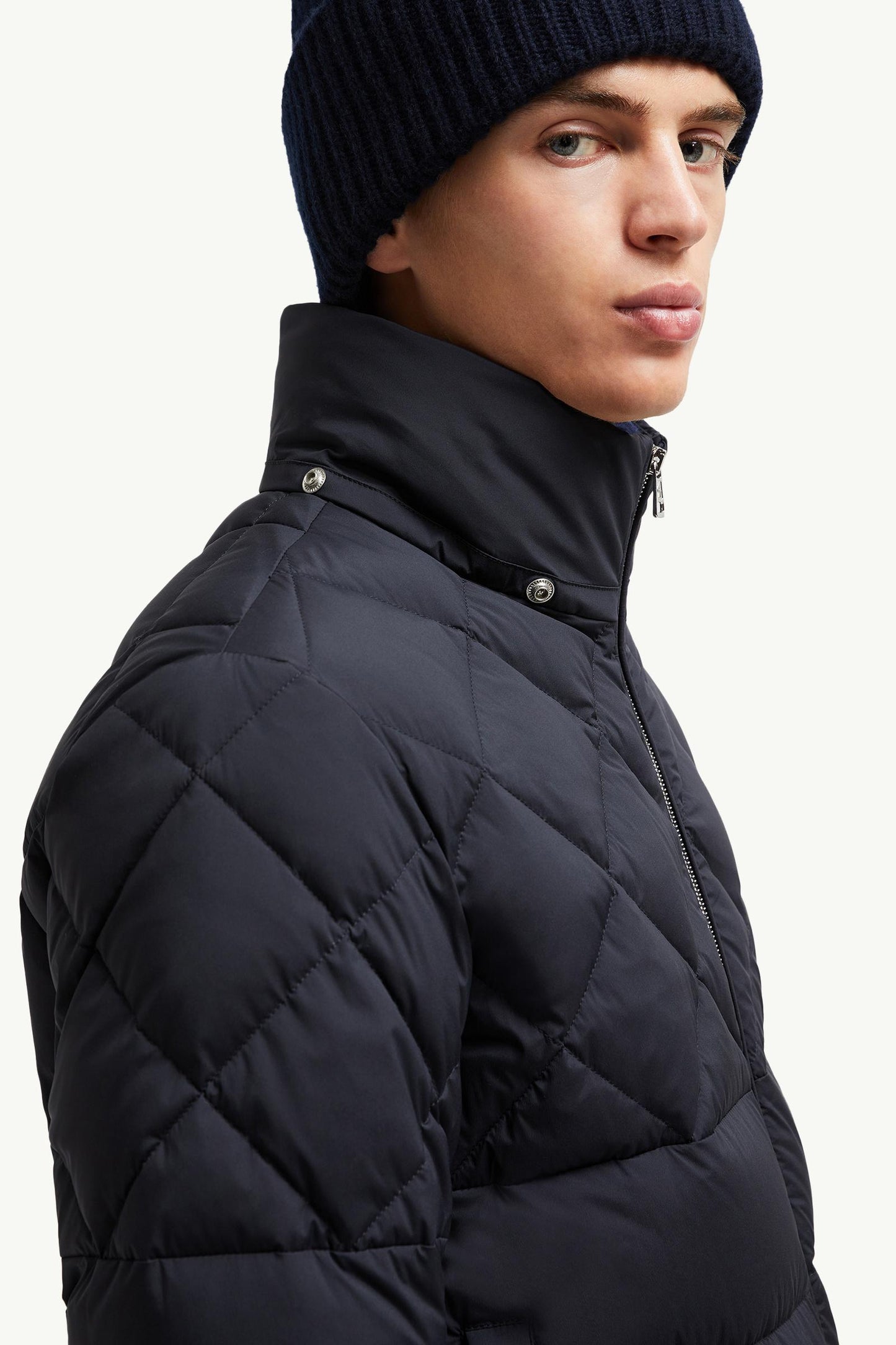 Cecaud Hooded Short Down Jacket