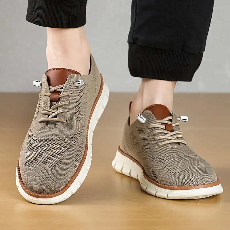 Men's Solid Colour Breathable Walking Shoes