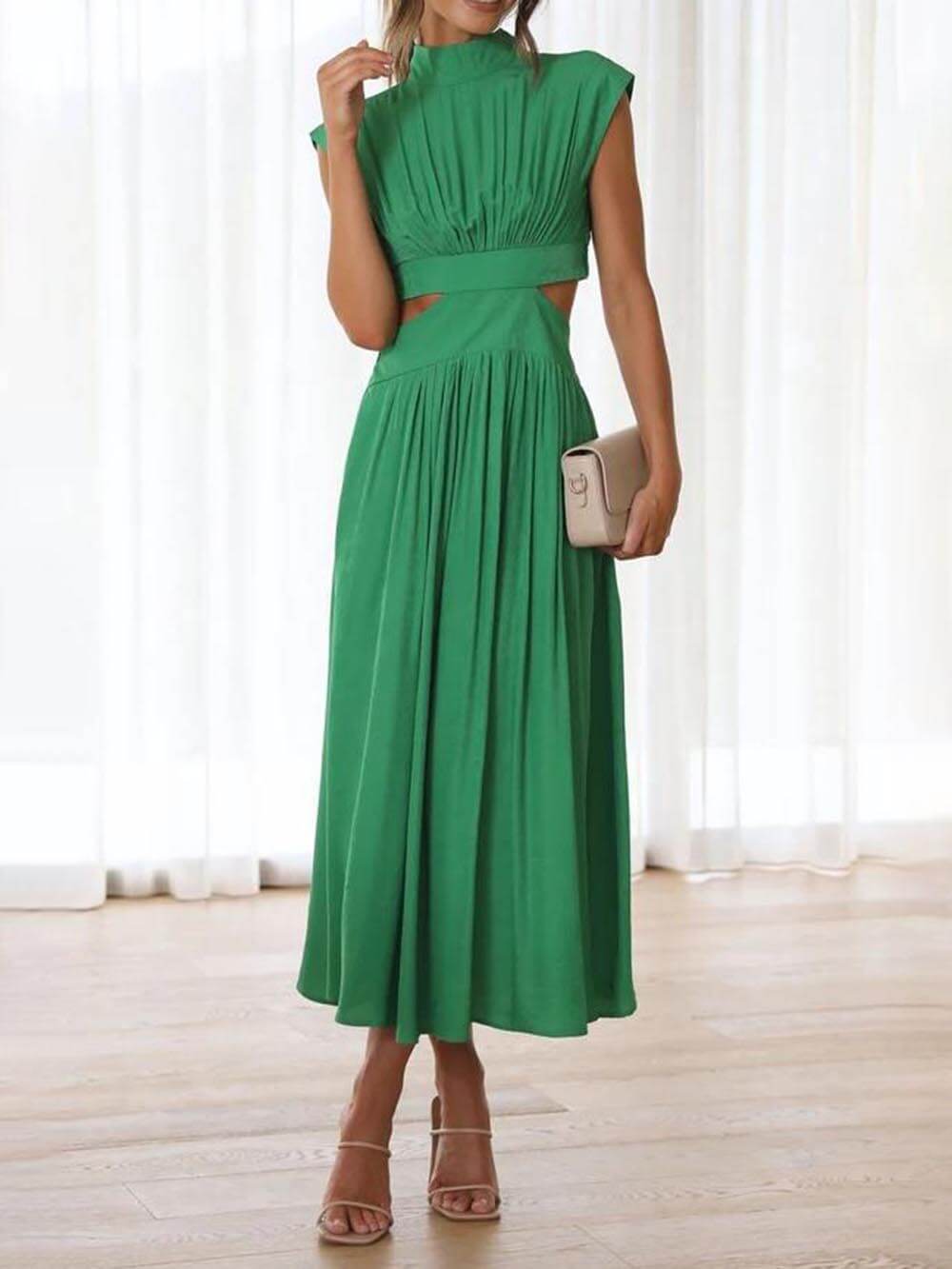 Holiday midi dress with cut-out waist and pockets