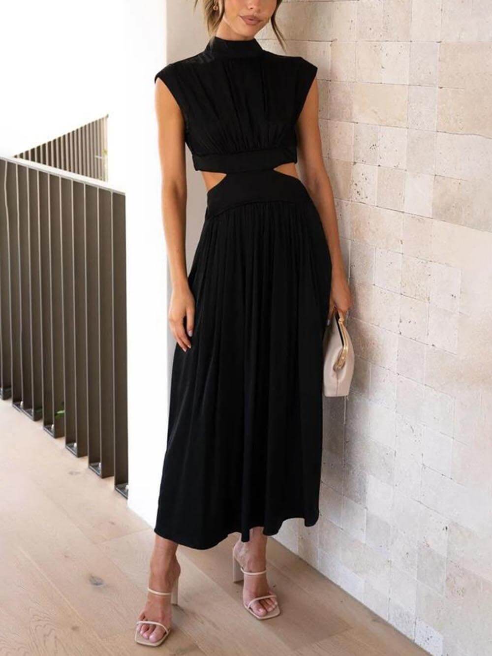 Holiday midi dress with cut-out waist and pockets