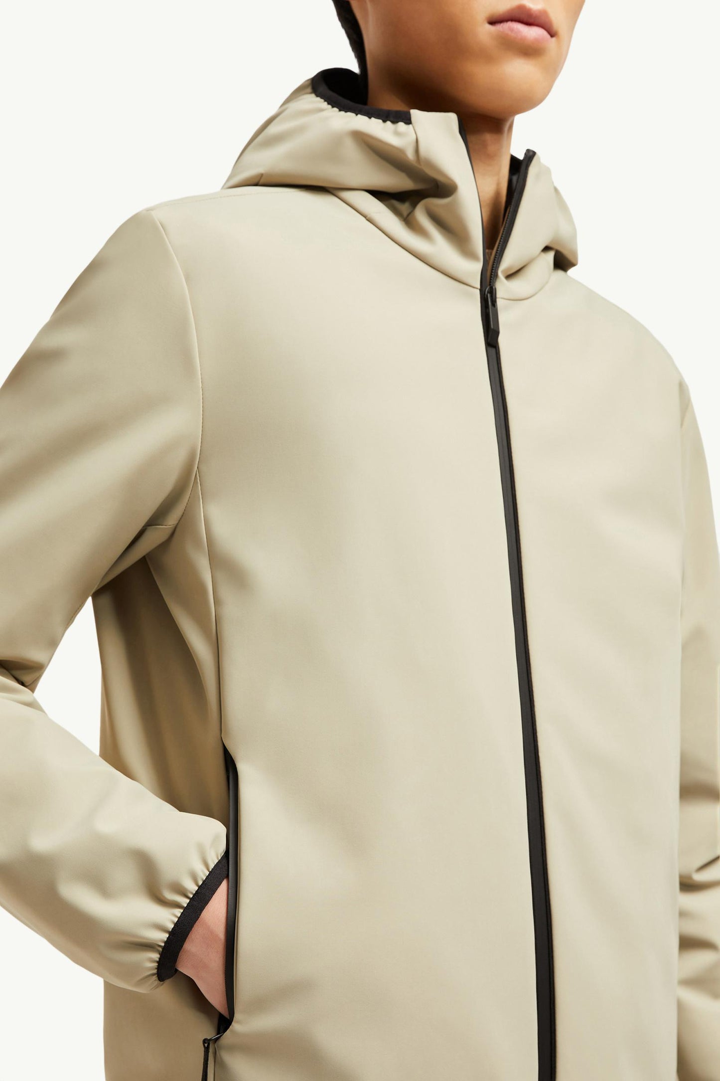 Chalves Hooded Short Down Jacket