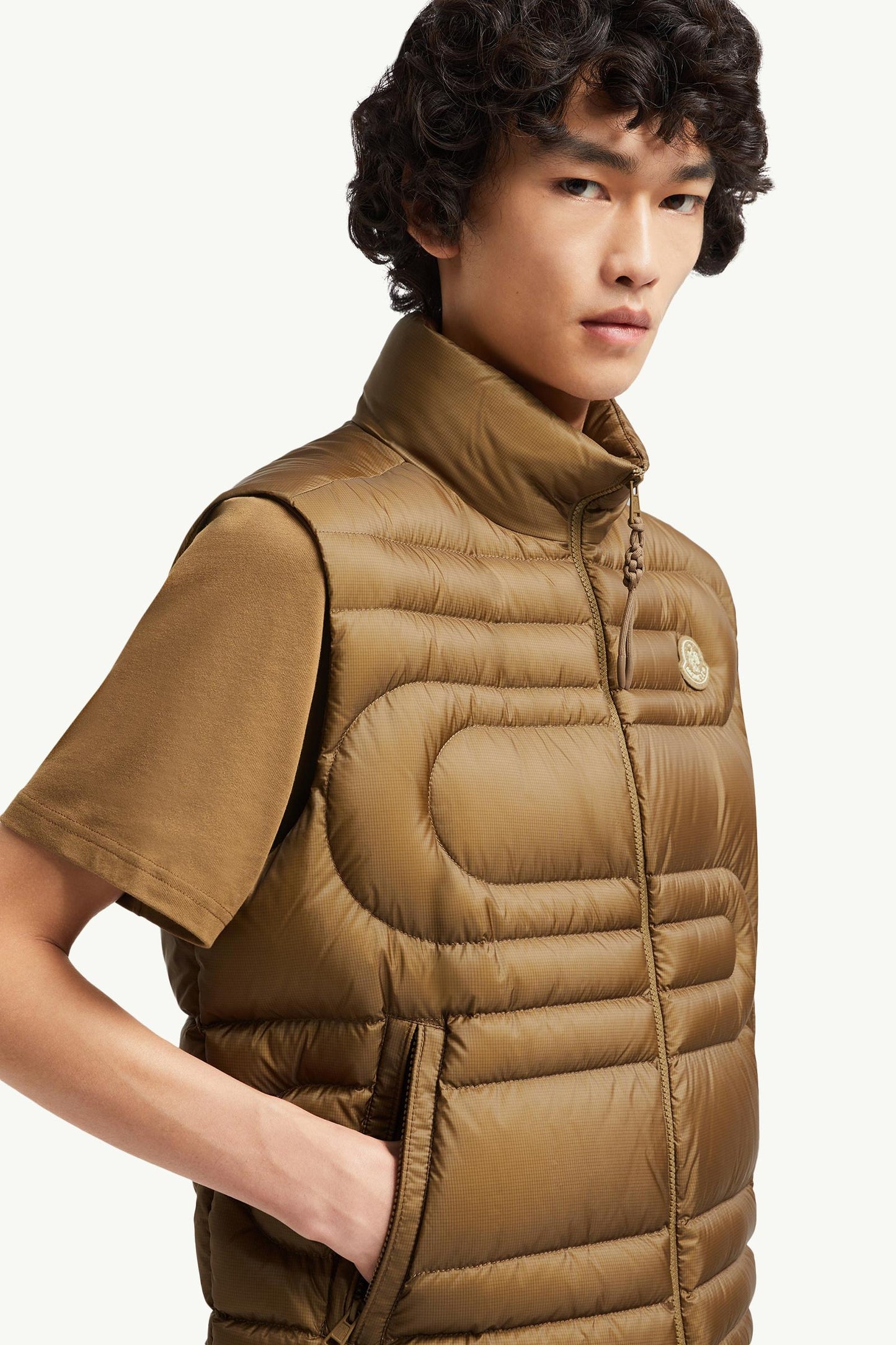 Emeishan Snake-Quilted Down Gilet