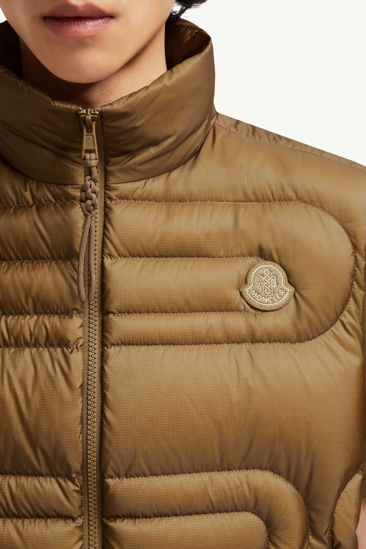 Emeishan Snake-Quilted Down Gilet