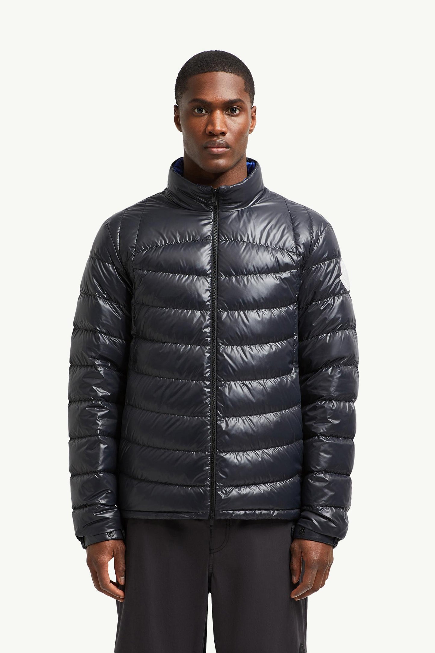 Galeso Hooded Curvy-Quilted Short Down Jacket