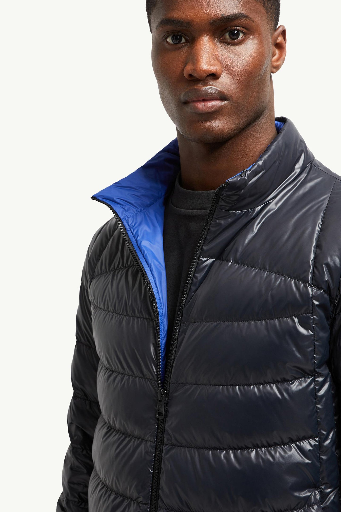 Galeso Hooded Curvy-Quilted Short Down Jacket