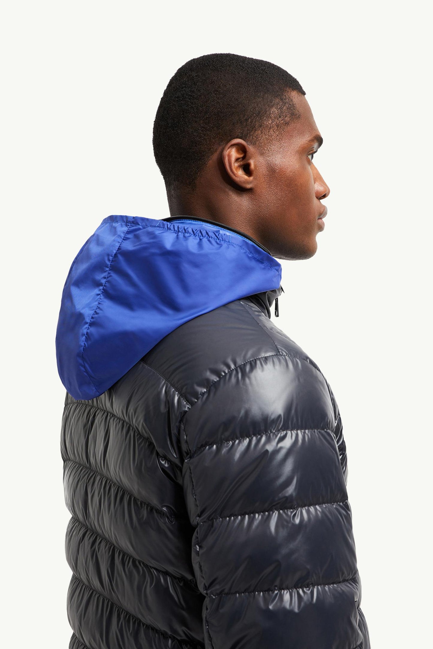 Galeso Hooded Curvy-Quilted Short Down Jacket