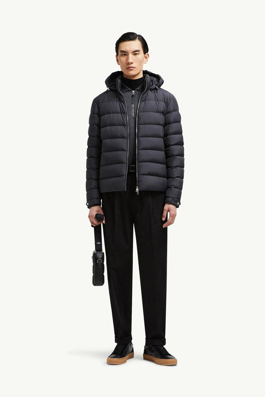 Arneb Hooded Short Down Jacket