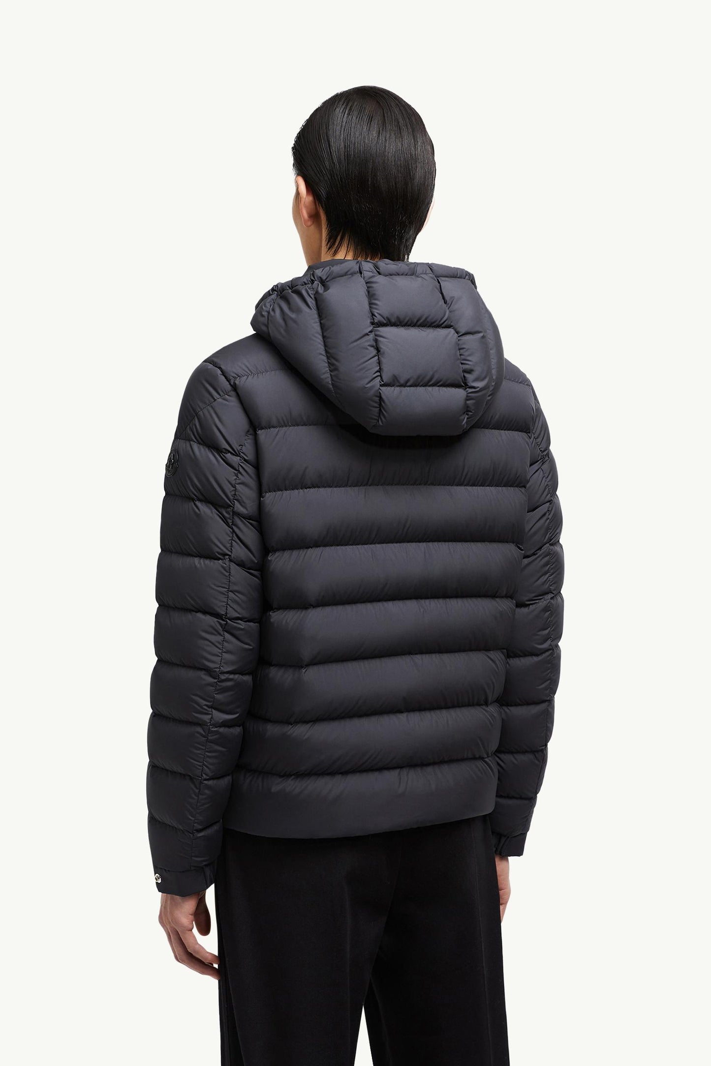 Arneb Hooded Short Down Jacket