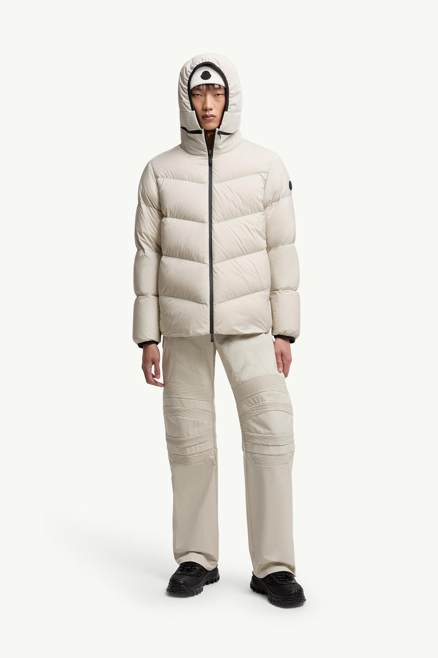 Forez Hooded Short Down Jacket