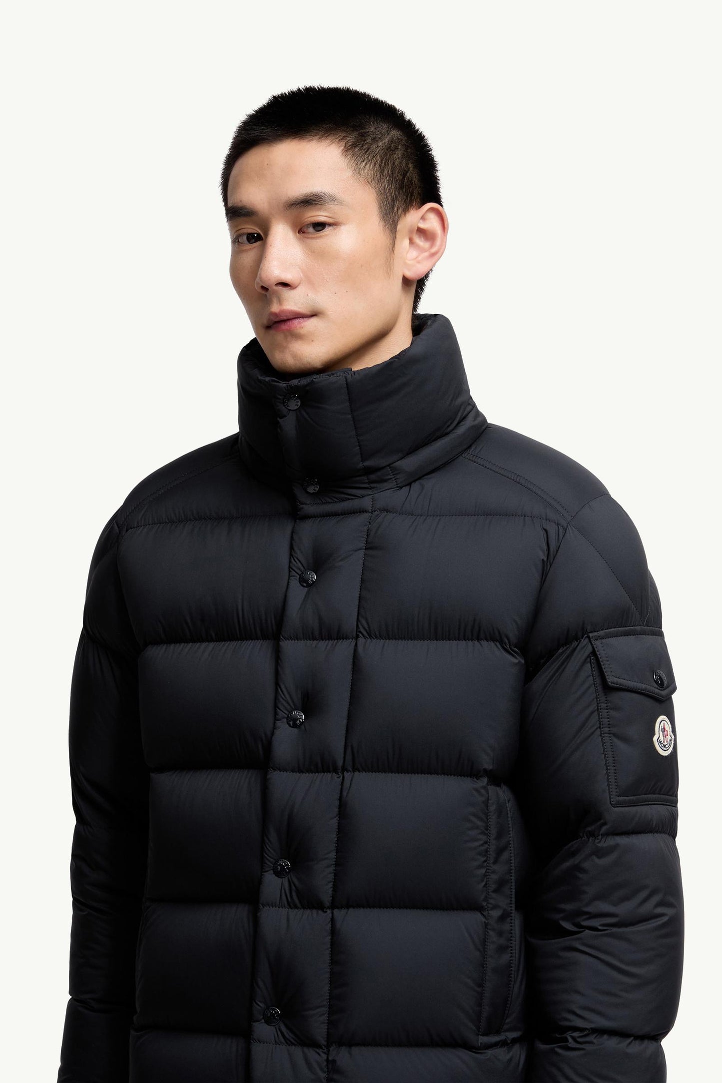 MC Maya 70 Hooded Short Down Jacket