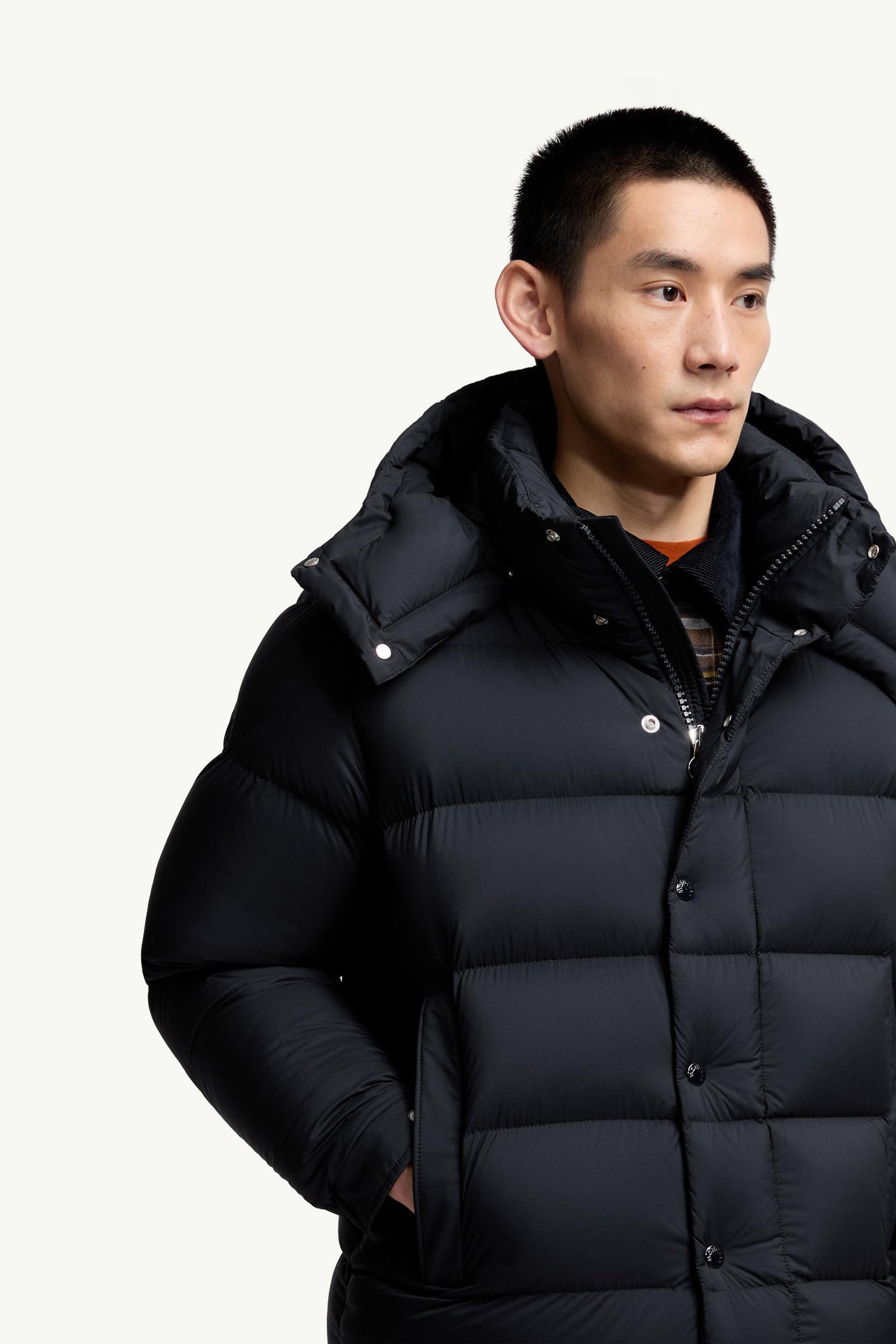 MC Maya 70 Hooded Short Down Jacket