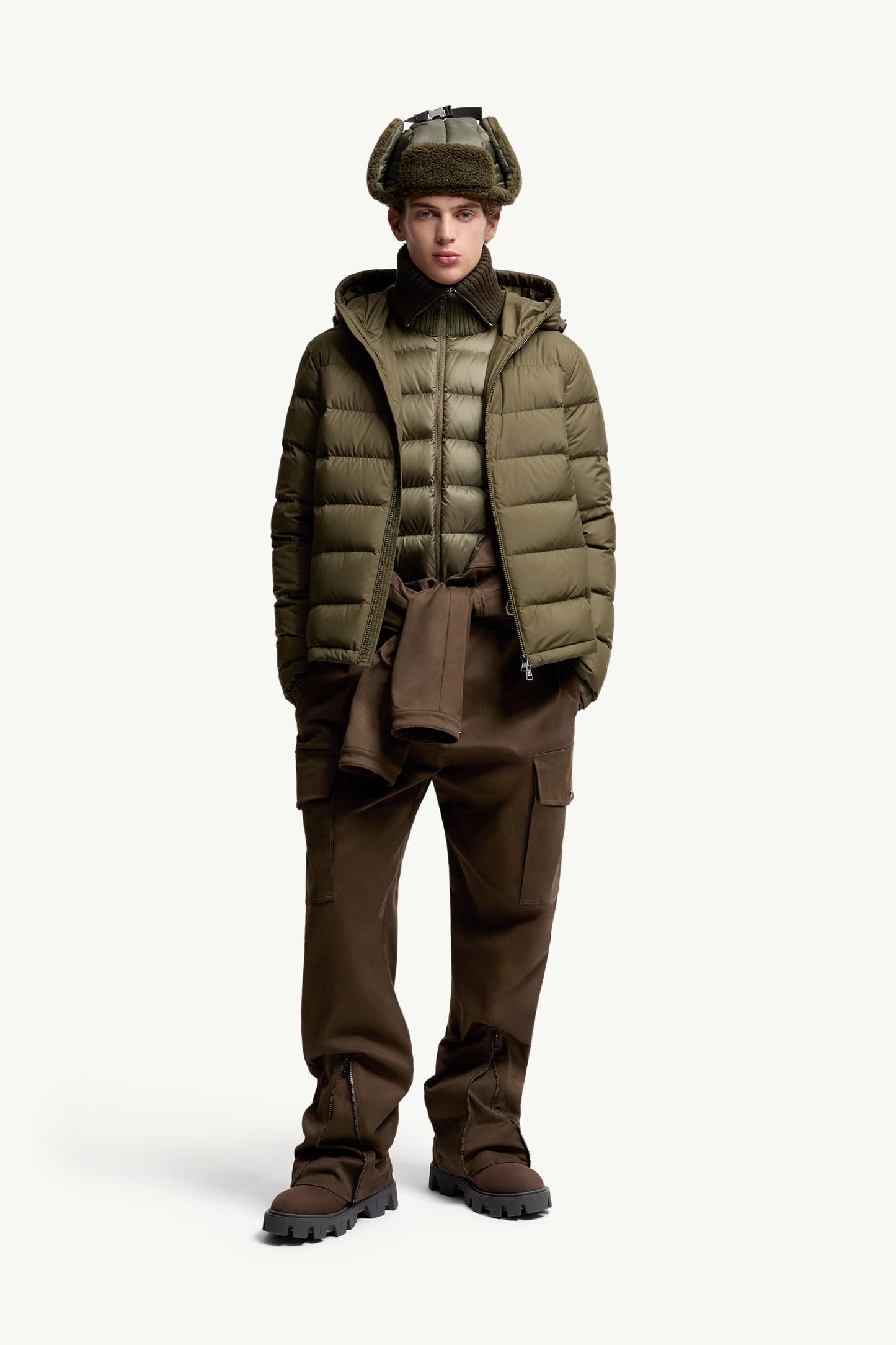 Laveraet Hooded Short Down Jacket