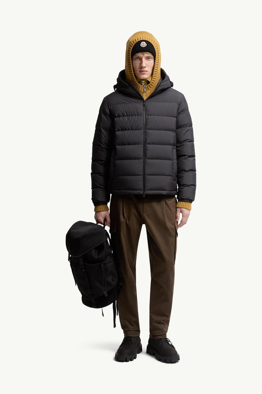 Laveraet Hooded Short Down Jacket
