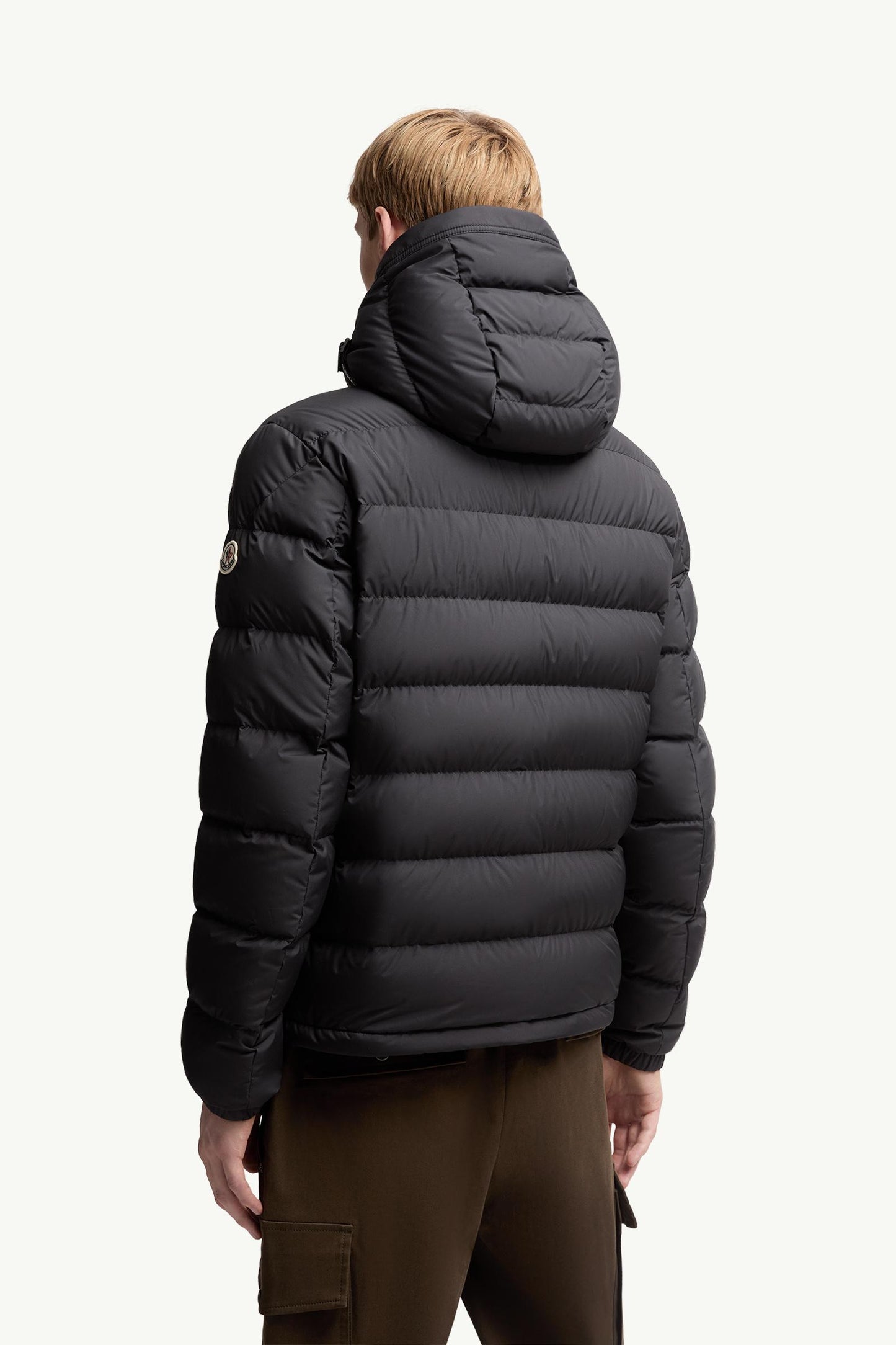 Laveraet Hooded Short Down Jacket
