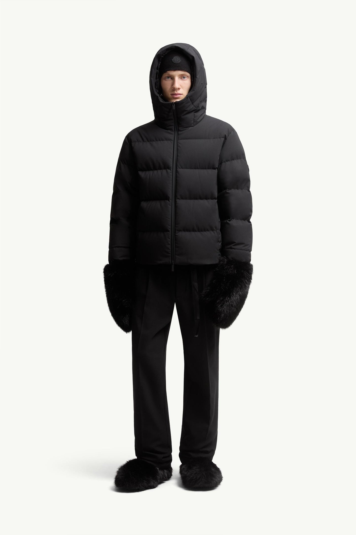 Languedoc Hooded Short Down Jacket