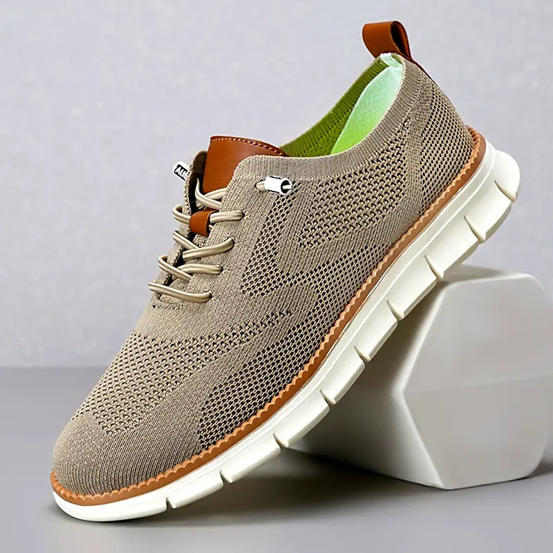 Men's Solid Colour Breathable Walking Shoes