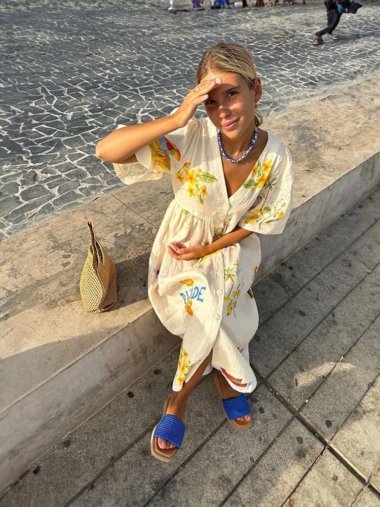 Einzigartiges Urlaubs-Midikleid mit Blumenmuster und Puffärmeln